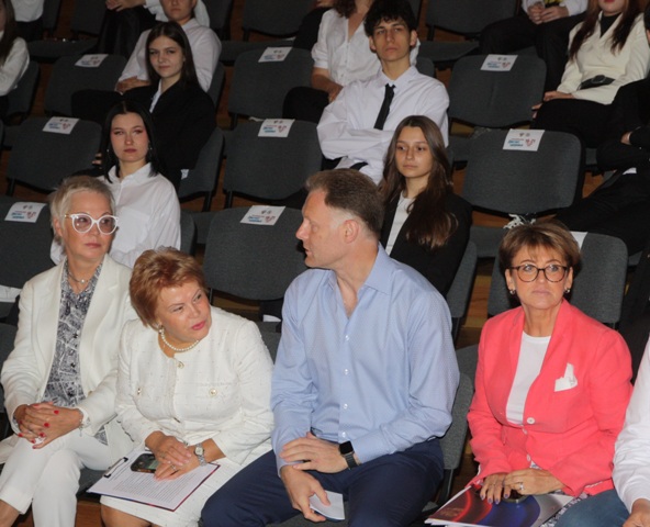IMG 2477123078