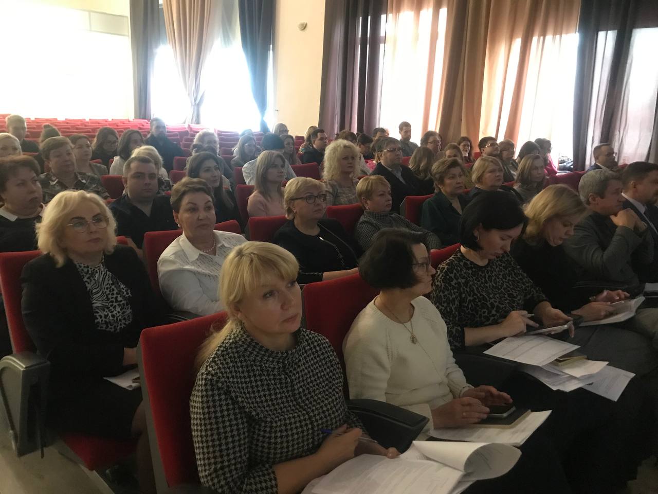 photo 5343680980226608935 y